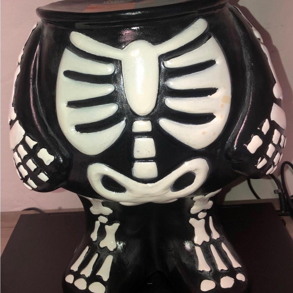 🖤 👻 Black and White Skeleton base ❌ read description